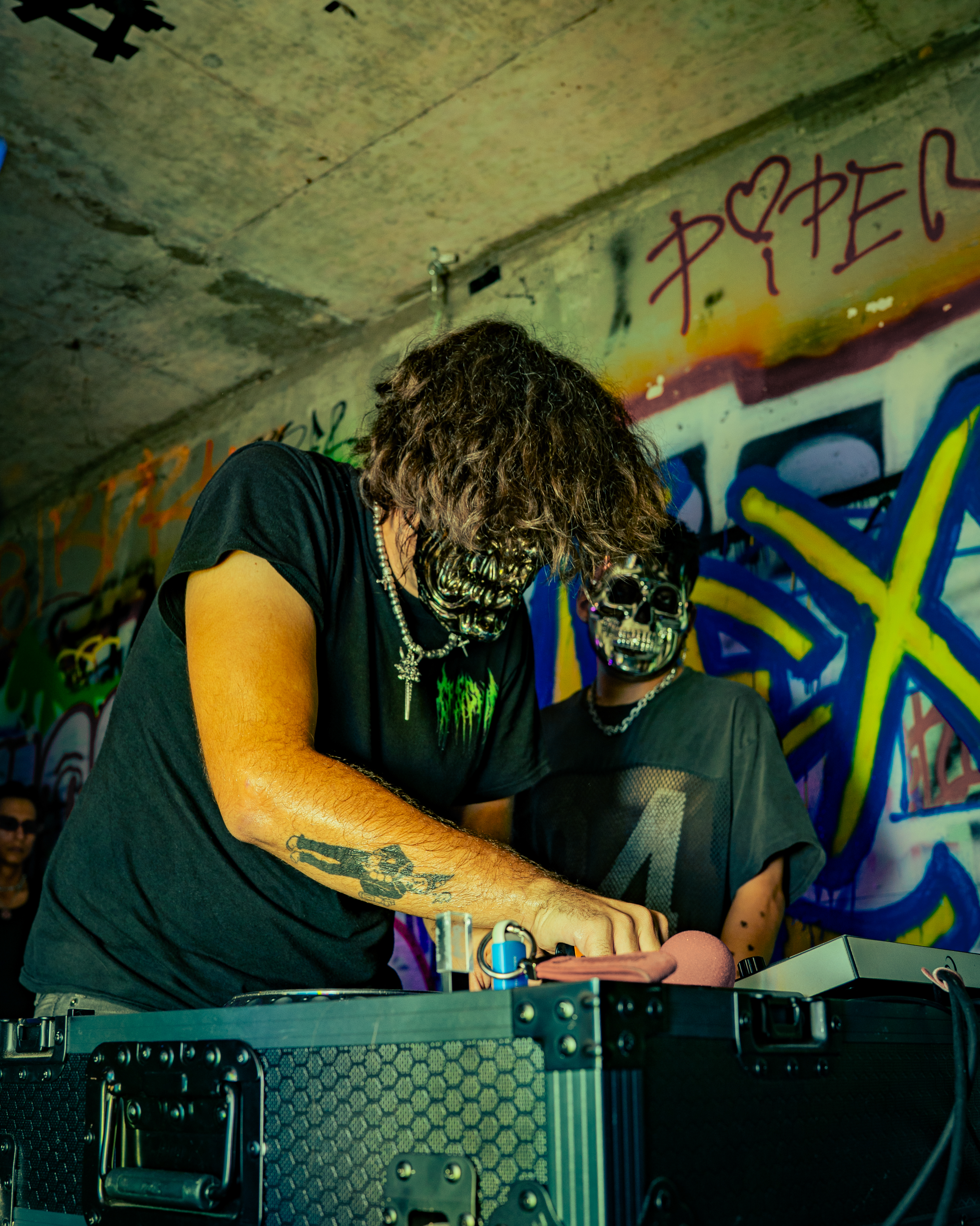 NVCHUR TUNNELS